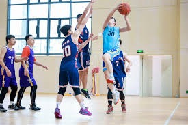 2017 强力接捕：莫里纳在 WBC 期间的防守指挥，获封“场上主帅”称号